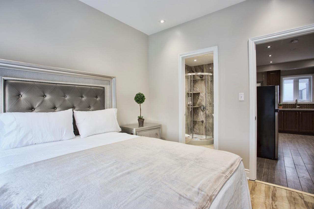 Toronto Rooms And Suites Bagian luar foto