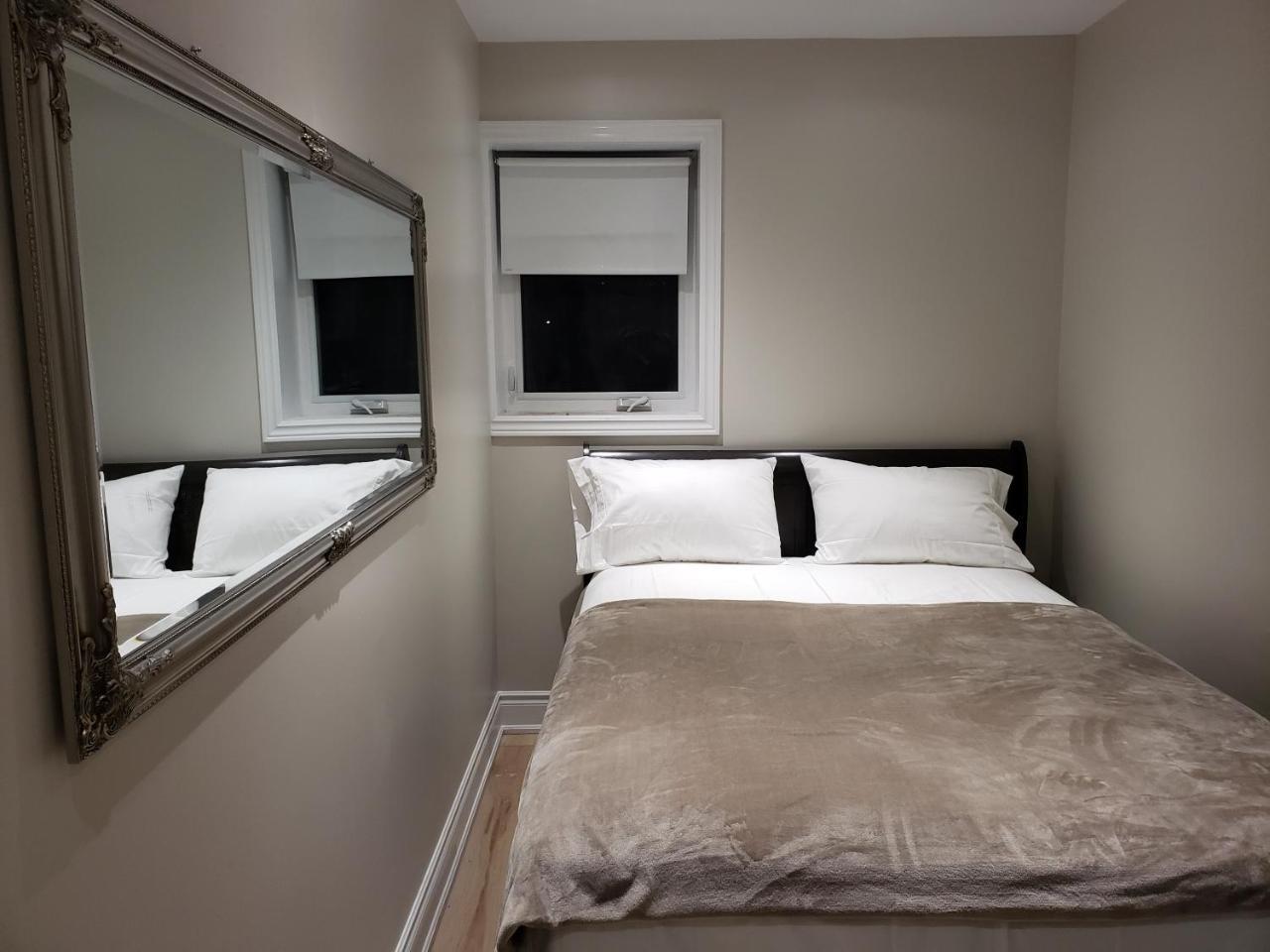 Toronto Rooms And Suites Bagian luar foto